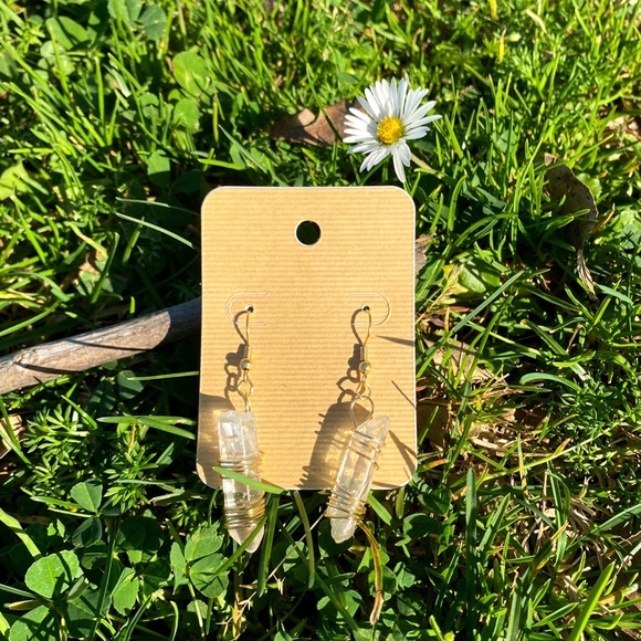 Clear Quartz Crystal Earrings - Picture 1 of 1